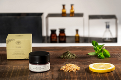 MOISTURIZING ANTI-AGE FACIAL MASK